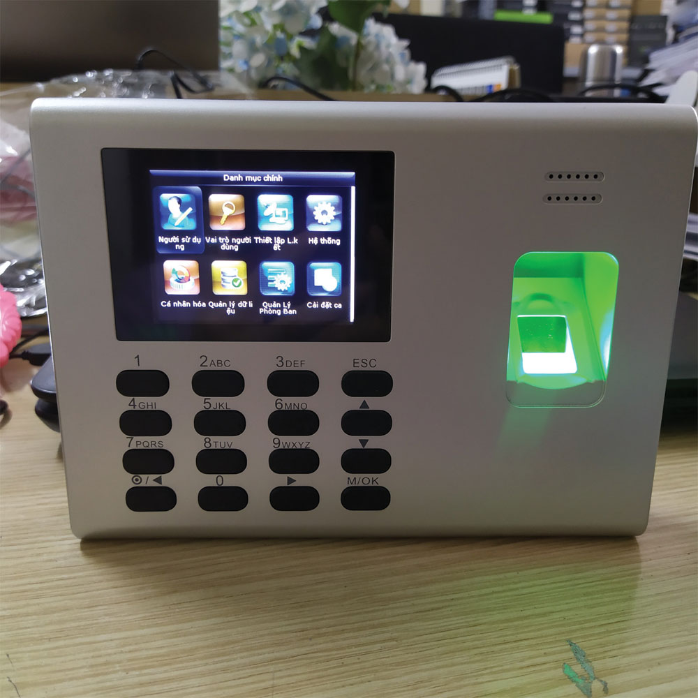 Tích hợp pin lưu điện hoạt động từ 4-8h